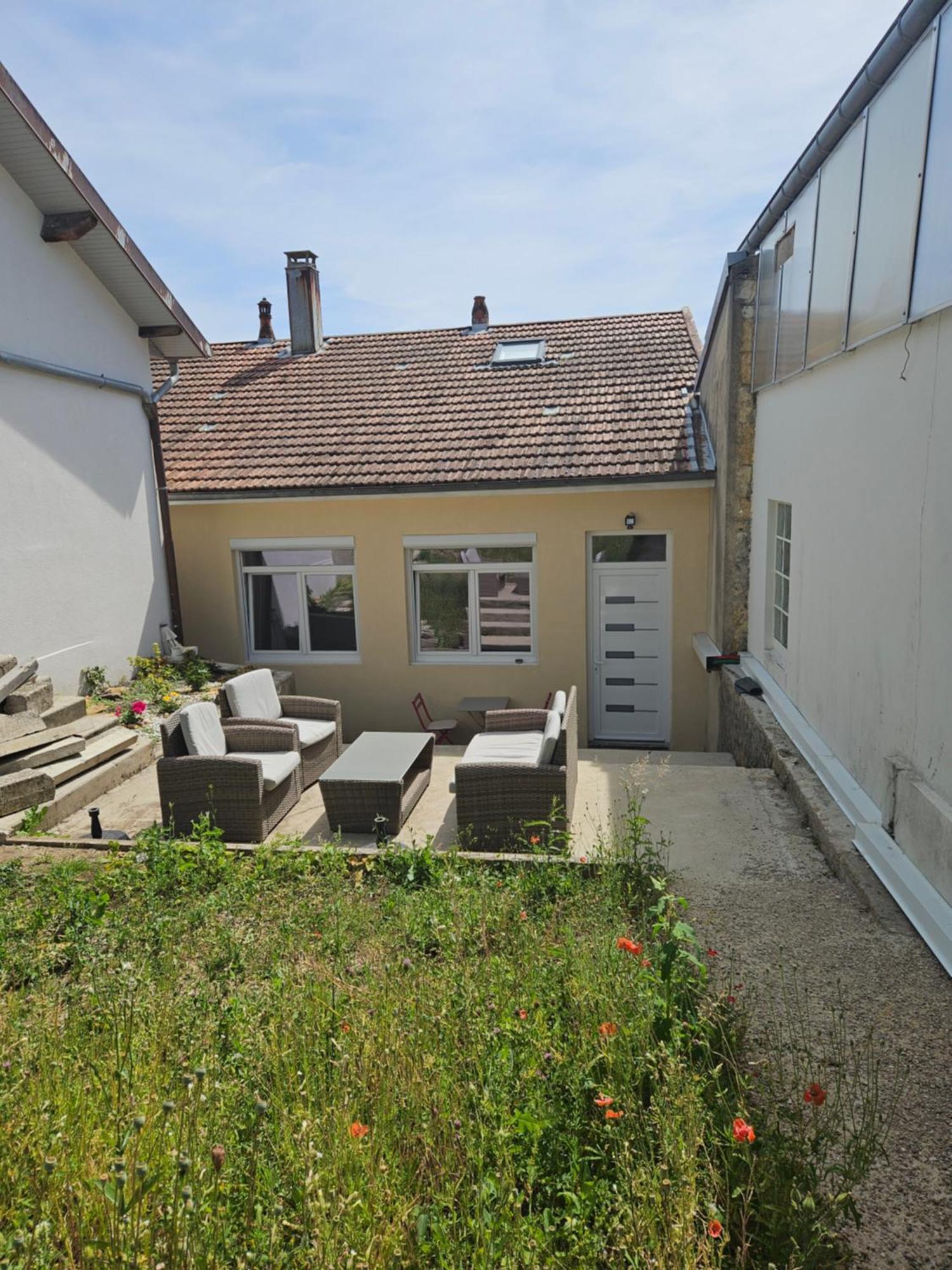Petite Maison, Centre * Oyonnax